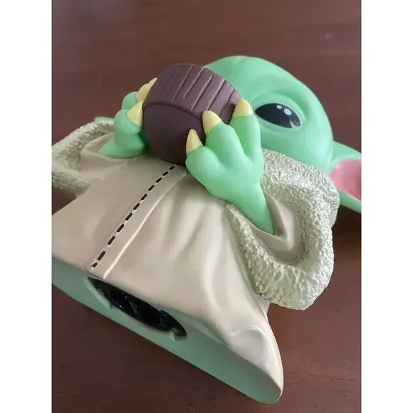 Grogu - The Child Mandalorian Piggy bank PVC Money Bank - Picture 7 of 7